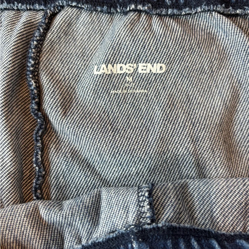 Lands’ End Pull-On Denim Pants Women’s Size M 10–12 Elastic Waist Straight Leg - Picture 3 of 7